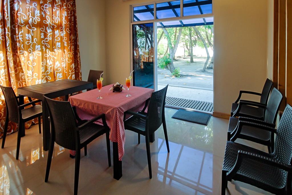 Fulidhoo Ihaa Lodge Exteriör bild