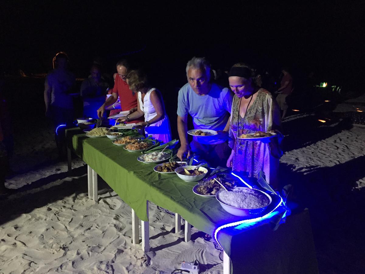 Fulidhoo Ihaa Lodge Exteriör bild